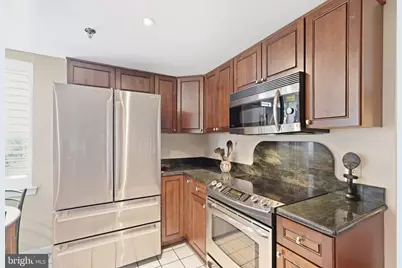 5450 Whitley Park Terrace #910, Bethesda, MD 20814 - Photo 9