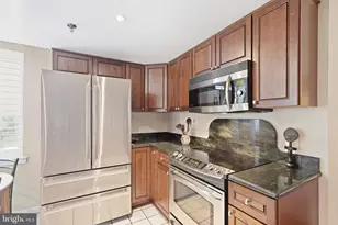 5450 Whitley Park Terrace, Bethesda, MD 20814 - Photo 9