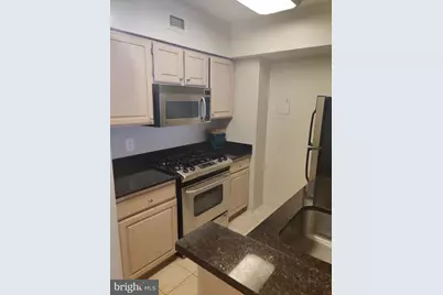 4801 Fairmont Avenue #301, Bethesda, MD 20814 - Photo 5