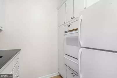 10401 Grosvenor Place #1428, Rockville, MD 20852 - Photo 9