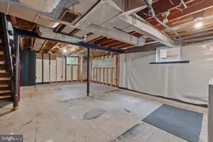12016 Valleywood Dr, Silver Spring, MD 20902 - Photo 23