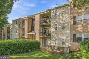 18302 Streamside Dr, Gaithersburg, MD 20879 - Photo 25