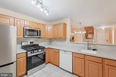 20412 Shore Harbour Drive #7-P, Germantown, MD 20874 - Photo 13
