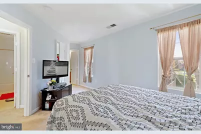 11420 Tulip Poplar Terrace, Germantown, MD 20876 - Photo 17