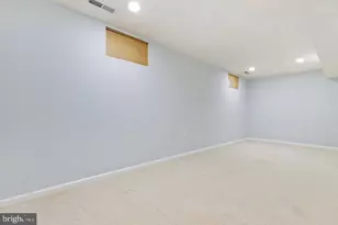 11420 Tulip Poplar Terrace, Germantown, MD 20876 - Photo 23