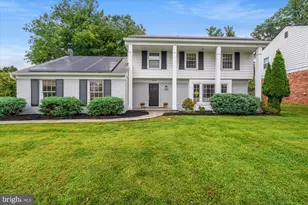11200 Hunt Club Dr, Potomac, MD 20854 - Photo 1