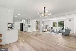 10904 Gainsborough Rd, Potomac, MD 20854 - Photo 11
