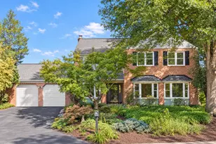 17 Royal Dominion Ct, Bethesda, MD 20817 - Photo 1