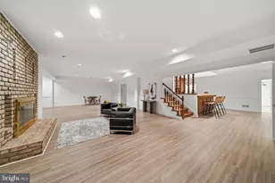 9801 Bentcross Dr, Potomac, MD 20854 - Photo 49