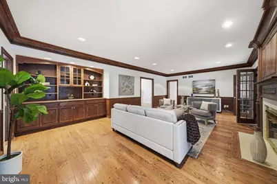 9801 Bentcross Drive, Potomac, MD 20854 - Photo 23
