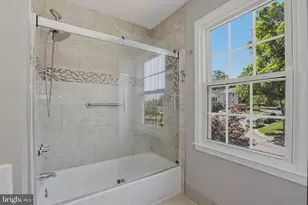 214 Pender Pl, Rockville, MD 20850 - Photo 21