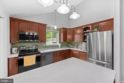 16408 Keats Terrace, Derwood, MD 20855 - Photo 9