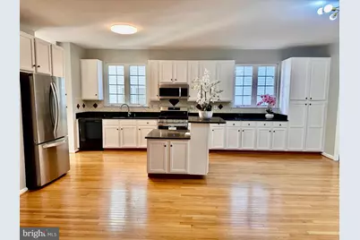 13925 Coachmans Circle, Germantown, MD 20874 - Photo 9