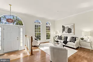 15712 Cherry Blossom Ln, North Potomac, MD 20878 - Photo 3