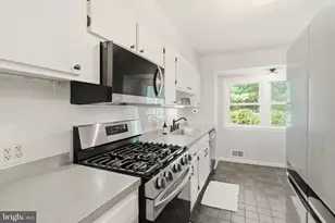 14008 Parkland Dr, Rockville, MD 20853 - Photo 7