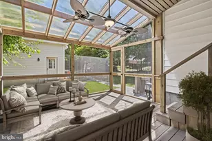 9403 Warren St, Silver Spring, MD 20910 - Photo 9