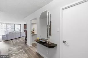 5225 Pooks Hill Rd, Bethesda, MD 20814 - Photo 17
