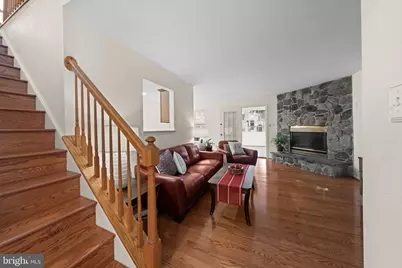 12521 Hawks Nest Lane, Germantown, MD 20876 - Photo 5