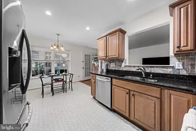 12521 Hawks Nest Lane, Germantown, MD 20876 - Photo 11
