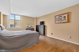 4 Monroe St, Rockville, MD 20850 - Photo 13