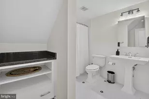 210 Long Trail Ln, Rockville, MD 20850 - Photo 59