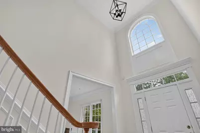 210 Long Trail Lane, Rockville, MD 20850 - Photo 5