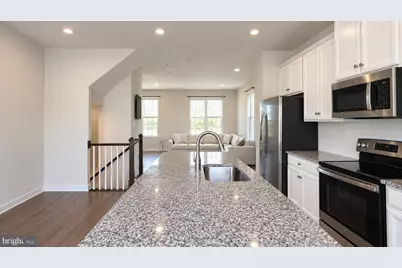 9747 Tall Oaks Road, Montgomery Village, MD 20886 - Photo 23