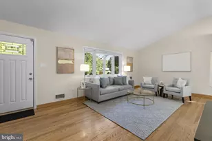 8810 Spring Valley Rd, Chevy Chase, MD 20815 - Photo 3