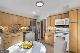 8810 Spring Valley Rd, Chevy Chase, MD 20815 - Photo 9