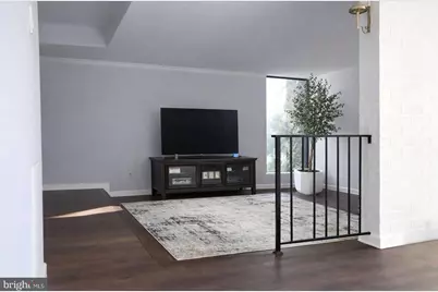 2004 Coleridge Drive #202, Silver Spring, MD 20902 - Photo 3