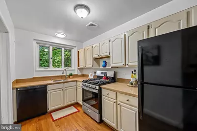 10500 Montrose Avenue #202, Bethesda, MD 20814 - Photo 9