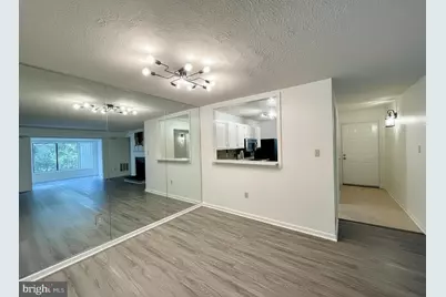 898 Windbrooke Drive #898, Gaithersburg, MD 20879 - Photo 3