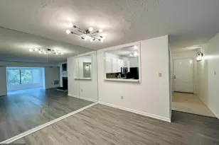 898 Windbrooke Dr, Gaithersburg, MD 20879 - Photo 3