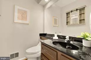 11000 Rosemont Dr, Rockville, MD 20852 - Photo 25