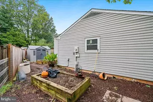 17132 Hoskinson Rd, Poolesville, MD 20837 - Photo 7