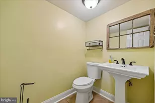 17132 Hoskinson Rd, Poolesville, MD 20837 - Photo 35