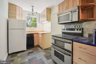 8413 Spencer Ct, Chevy Chase, MD 20815 - Photo 5
