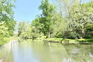10201 Grosvenor Pl, Rockville, MD 20852 - Photo 19