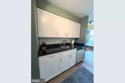 7500 Woodmont Avenue #S907, Bethesda, MD 20814 - Photo 9