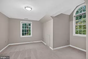 24201 Cadillac Dr, Gaithersburg, MD 20882 - Photo 21