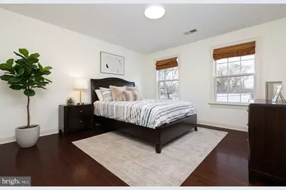 215 N Van Buren Street, Rockville, MD 20850 - Photo 17