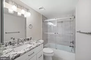 2005 Coleridge Dr, Silver Spring, MD 20902 - Photo 11