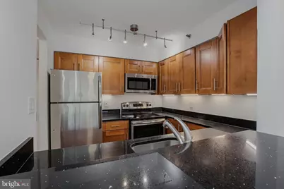 10101 Grosvenor Place #902, Rockville, MD 20852 - Photo 3