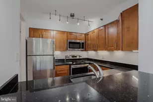 10101 Grosvenor Pl, Rockville, MD 20852 - Photo 3
