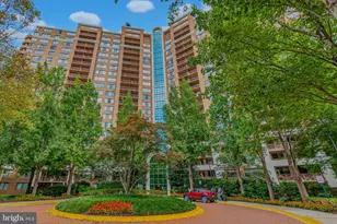 10101 Grosvenor Pl, Rockville, MD 20852 - Photo 19