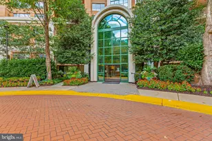 10101 Grosvenor Pl, Rockville, MD 20852 - Photo 1