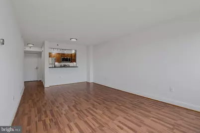 10101 Grosvenor Place #902, Rockville, MD 20852 - Photo 9