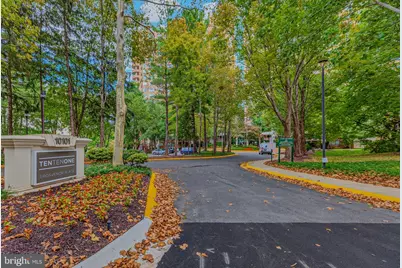 10101 Grosvenor Place #902, Rockville, MD 20852 - Photo 21