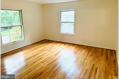 10916 Candlelight Lane, Potomac, MD 20854 - Photo 13