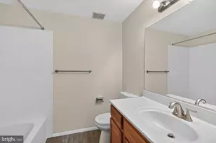 18717 Barn Swallow Terrace, Gaithersburg, MD 20879 - Photo 9